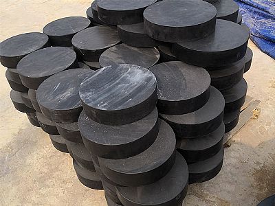 甘谷县板式橡胶支座由若干层橡胶片与薄钢板经加压硫化